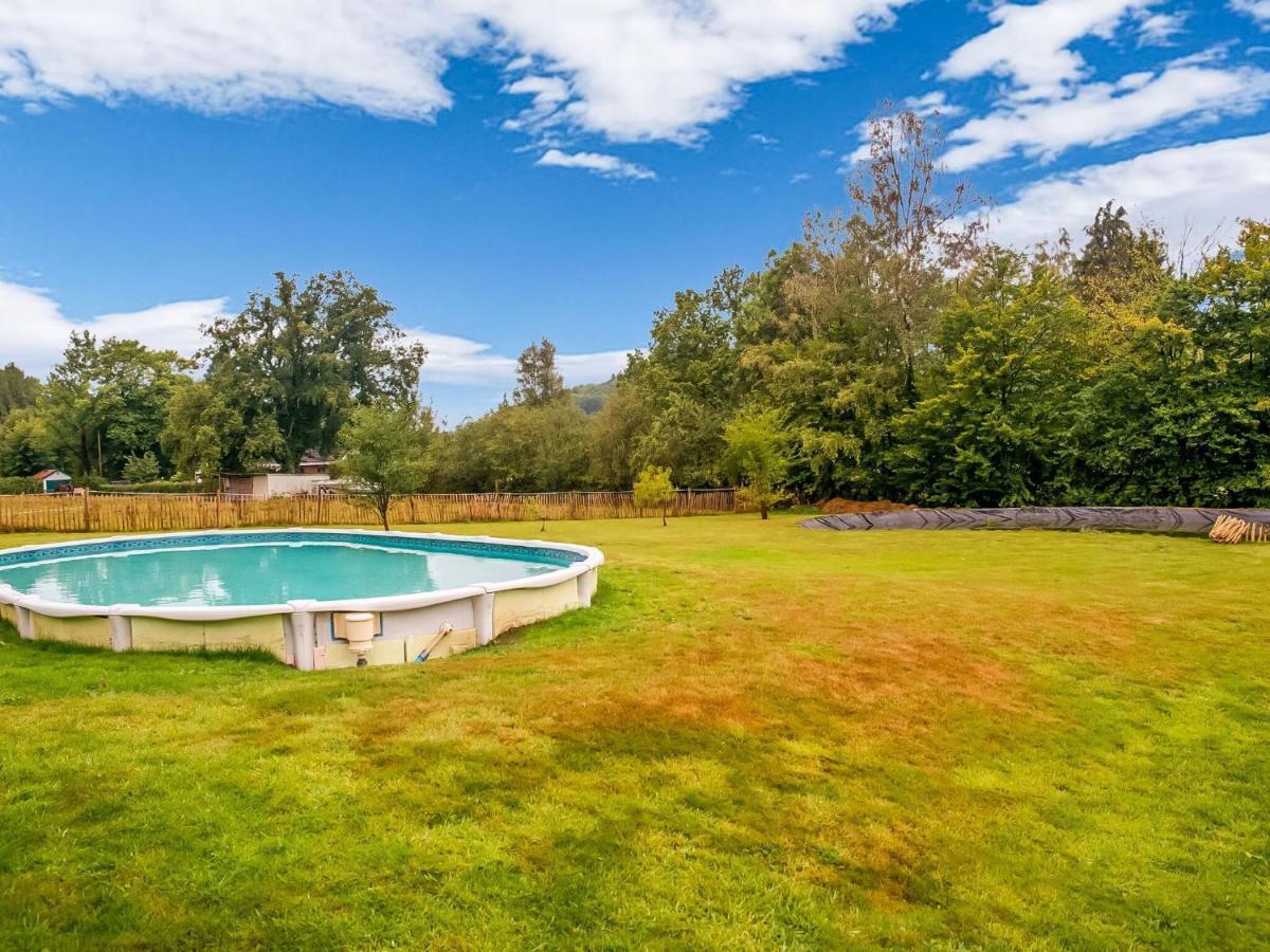 Splendid Villa In Sart Jalhay With Swimming Pool ニヴェゼ エクステリア 写真